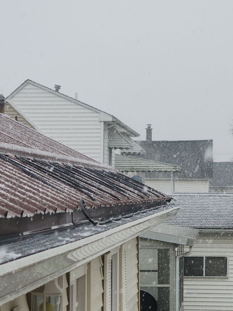 Heat cable on metal roof in the snow